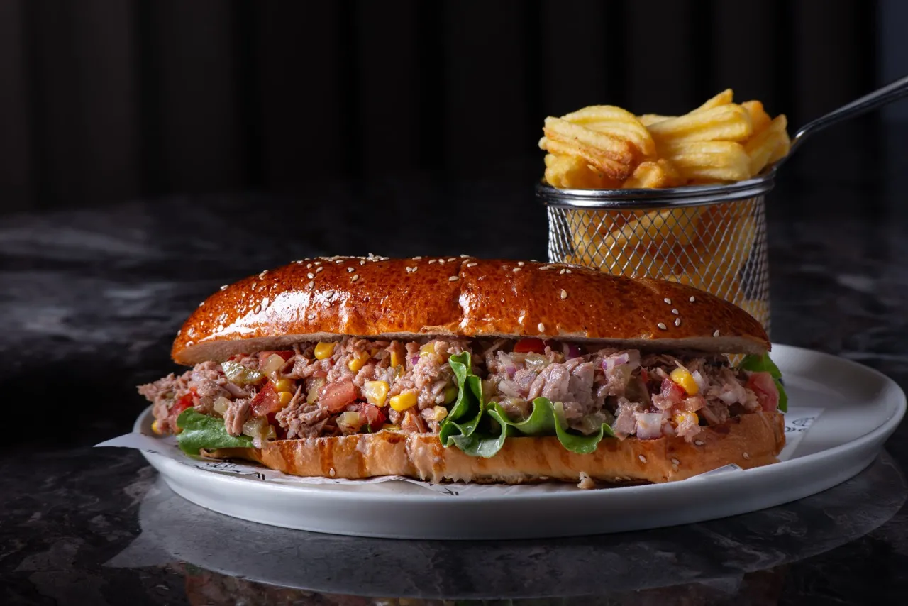 Ton Balıklı Sandviç